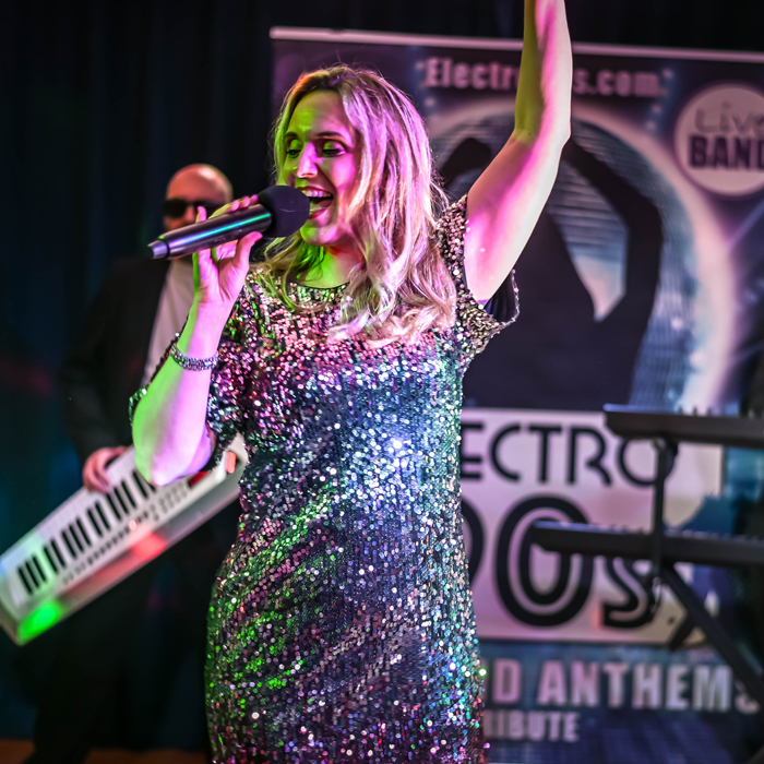 Kerry Rogers and Electro 90s at a photo shoot. Photo by Dawn Hughes, New Dawn Photography